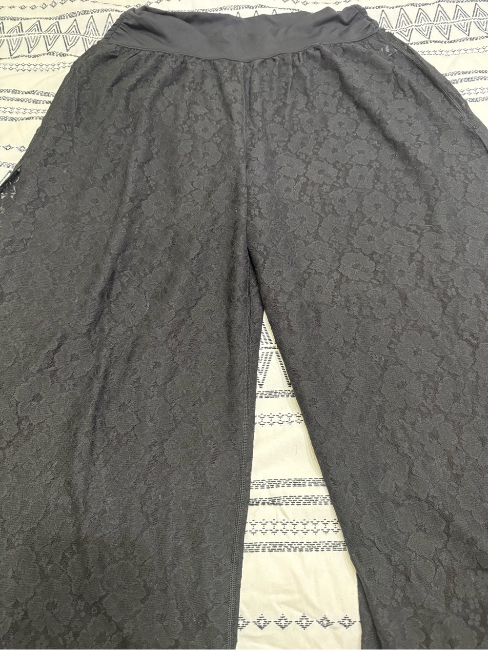 Aerie Women's Black Lace Wide-Leg Ponte Pants